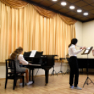 Kamarazenei versenyt rendeztek