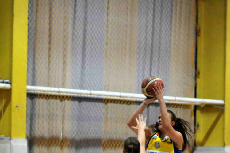 CEGLÉDI EKK – CMB CARGO GYŐR 66–74