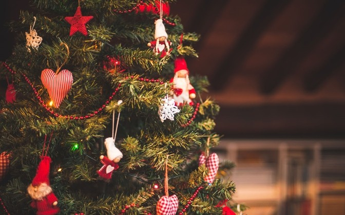 Karácsonyfadíszítő verseny – másképp