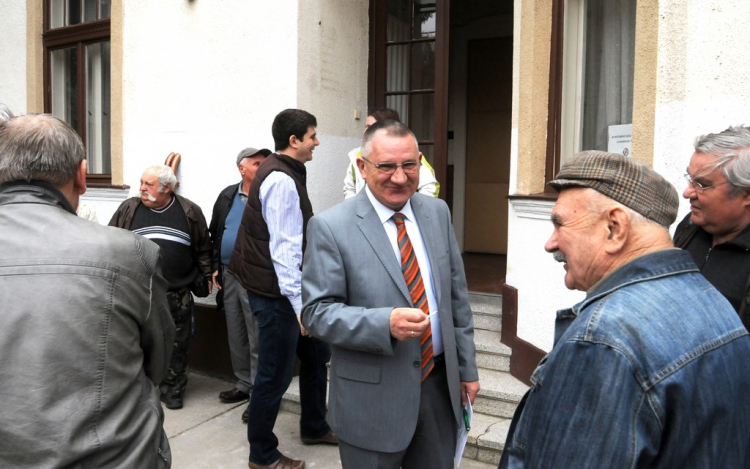 Kifaggatták a polgármestert