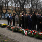 Kossuth szobor megkoszorúzása