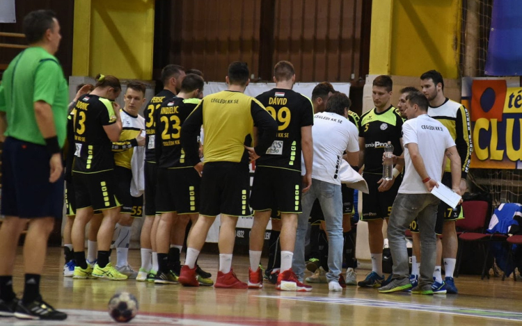 Kevesen voltunk Gyöngyösön