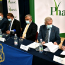 Aláírták a szerződést