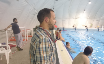 Hiányzik a közönség az uszodából