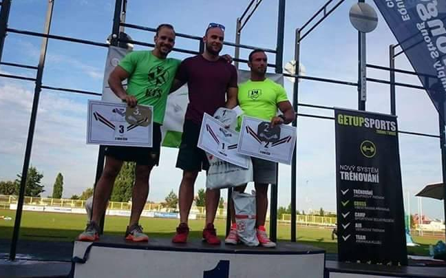 Lacee tanítványai nemzetközi dobogókon