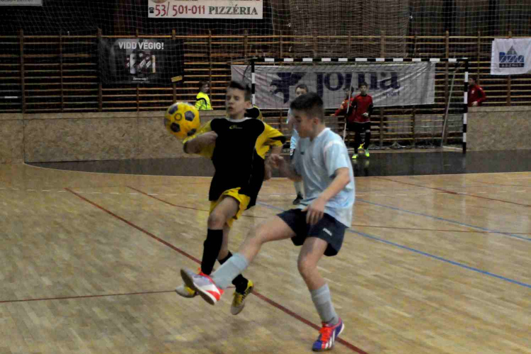 Elekes József emléktorna