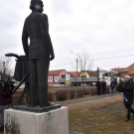 Csendes koszorúzással emlékeztek