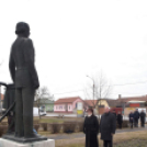 Csendes koszorúzással emlékeztek