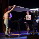 Bemutatóra készülnek