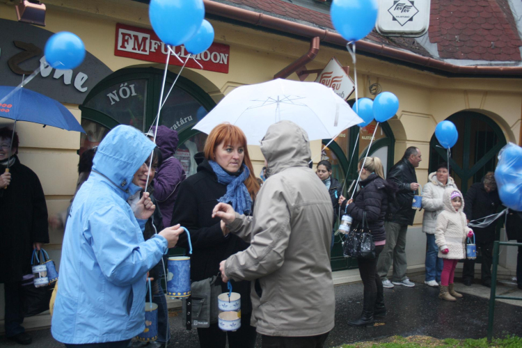 Autizmus világnapja Cegléden