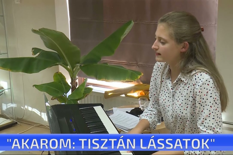 Sasvári Angelika önálló szerzői estje a Ceglédi Városi Könyvtárban