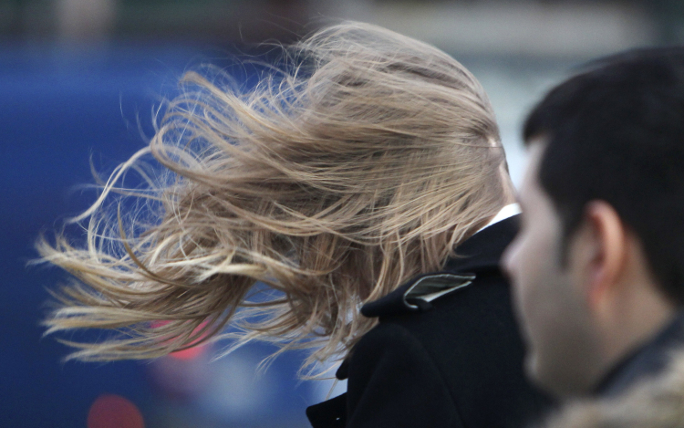 Viharos erejű szél miatt adtak ki figyelmeztetést