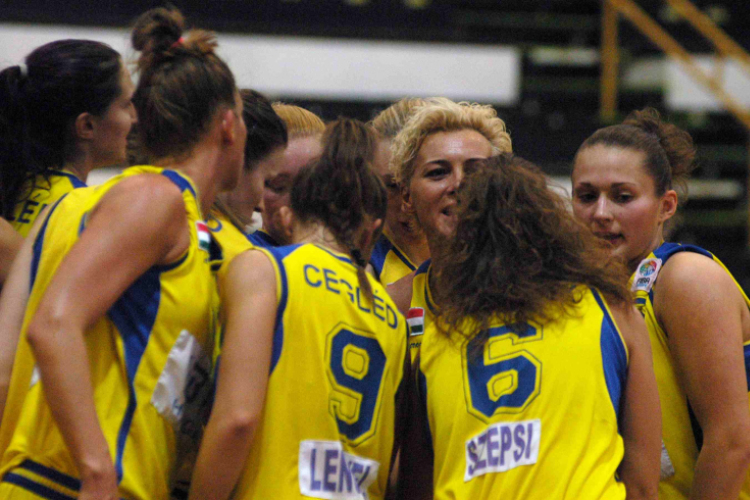 CEGLÉDI EKK – PINKK-PÉCS 424 52 – 63