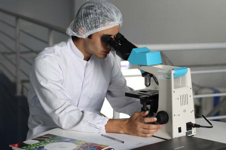 Az eddigieknél hatékonyabb HIV-elleni oltóanyagot teszteltek sikerrel