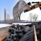 Bedarálják a lelátót