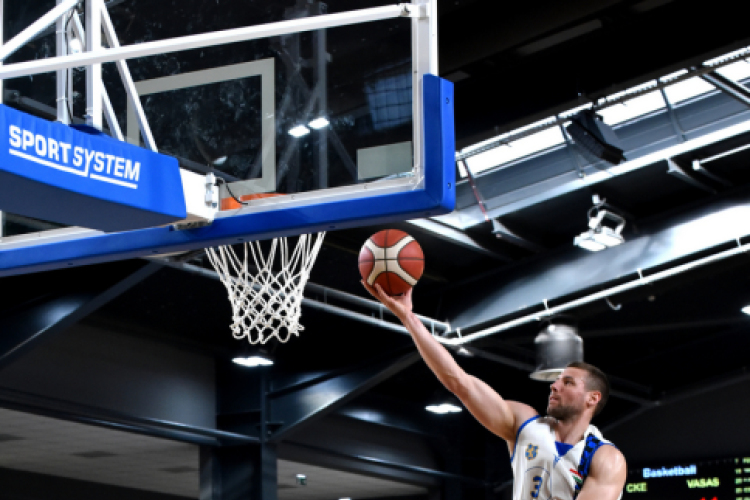 Bajnoki elődöntős a Ceglédi KE