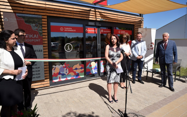Átadták a turisztikai infópontot