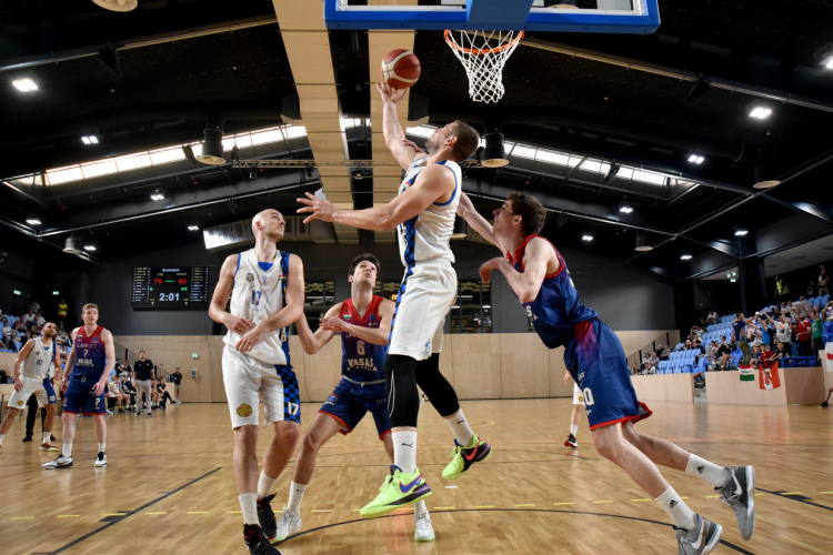 Bajnoki elődöntős a Ceglédi KE