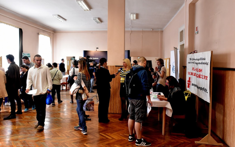 Sikeres volt a ceglédi állásbörze