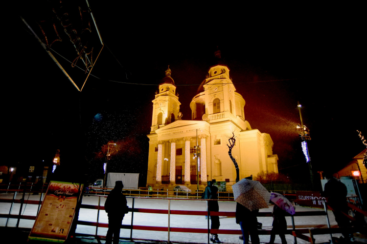 Megnyitott a koripálya