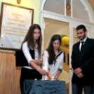 Hősök és koszorúk