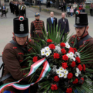 Kossuth szobor megkoszorúzása