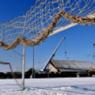 Bontják a lelátót