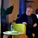 Módos Gábor fotóművész a Tékafé-ban