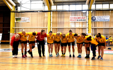 Továbbra is 100% a Cápáktól