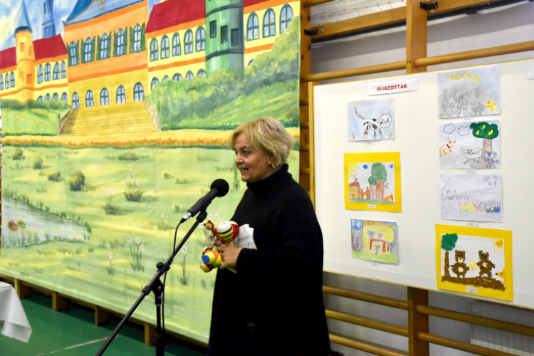 Rajzkiállítás a Táncsicsban