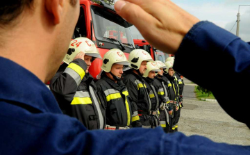 Cegléden is megemlékeztek a hősi halottakról