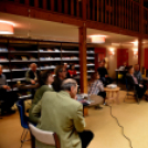 Módos Gábor fotóművész a Tékafé-ban