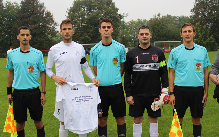 Licitálj egy ceglédi mezre, és segíts! 