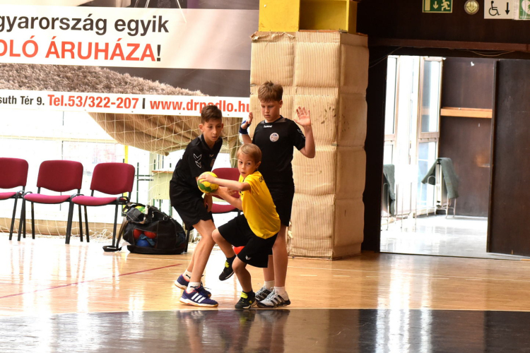 Nyárköszöntő Kézilabda Torna