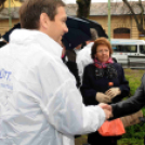 Esőben is kampányoltak Cegléden