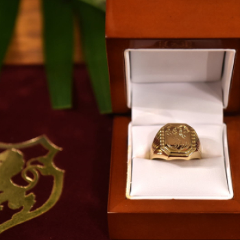 Posztumusz Díszpolgár