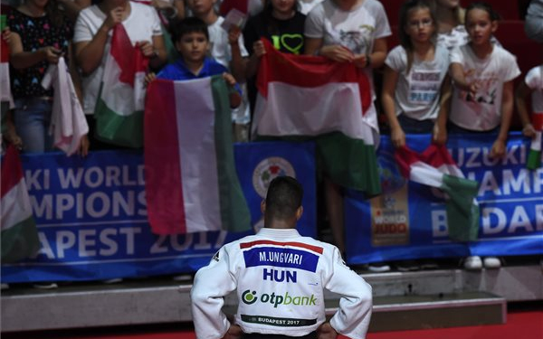 Ungári Miklós: Most csak parázslott az a tűz, ami égni szokott bennem...