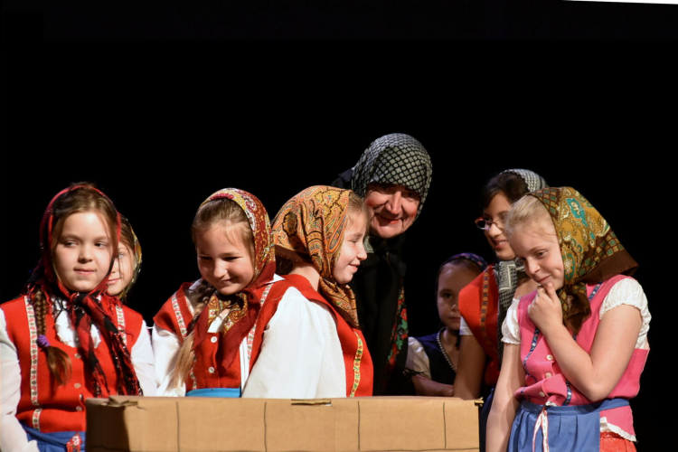 Alsós Táncsics est