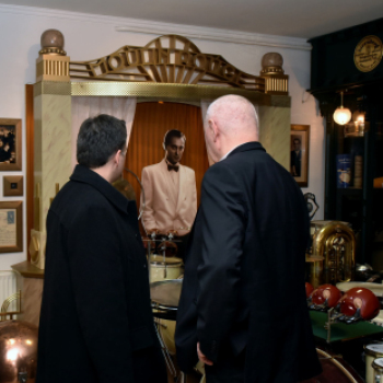 Újabb illusztris vendég a Ceglédi Dobmúzeumban