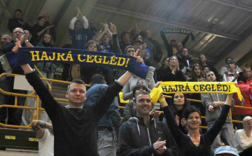 Vendégsiker Cegléden