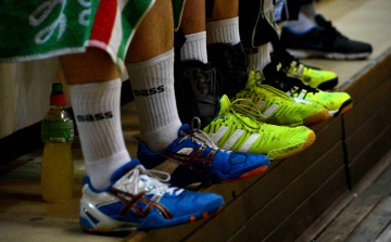 Egy X, a többi ODA...