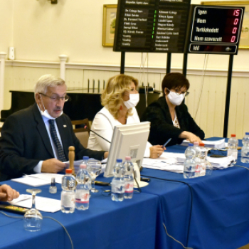 Ülésezett a testület