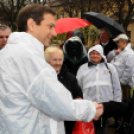 Esőben is kampányoltak Cegléden