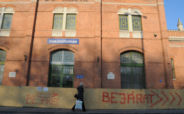 Lezárták a vasútállomás főbejáratát