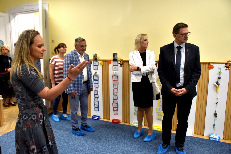 Autizmussal élő óvodásoknak újították fel