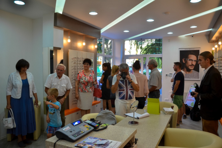 Start Optika megnyitó