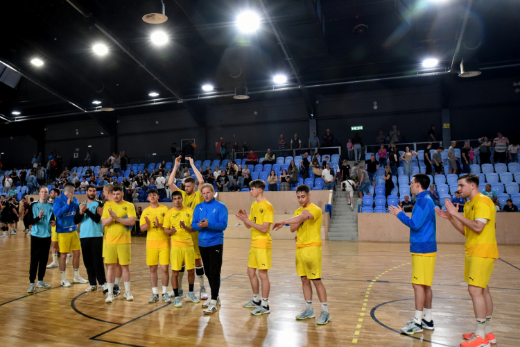 Döntetlen a Tata ellen