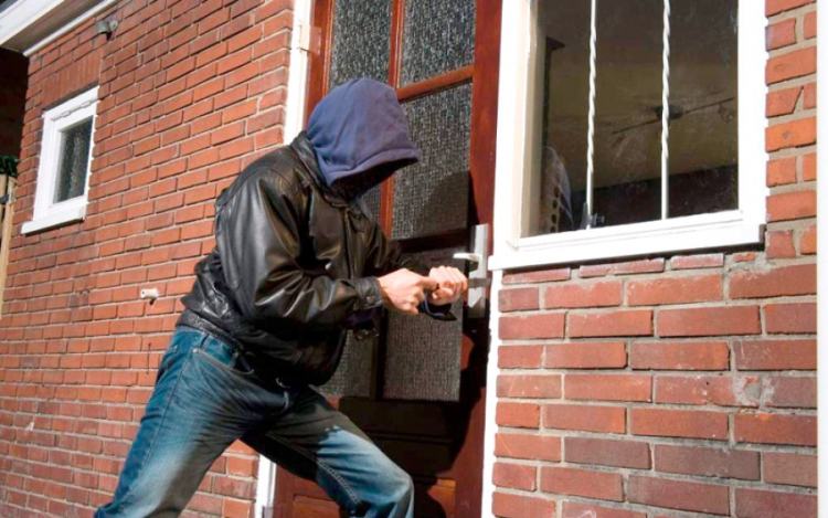 KULCS-kérdések a lakásbetörések kapcsán