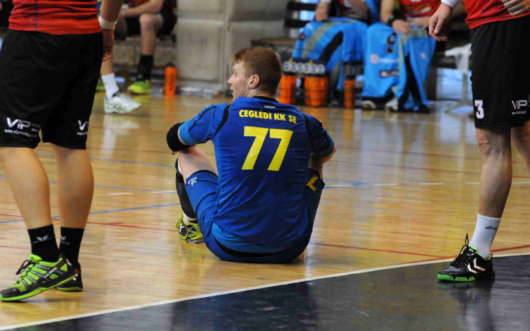 Csak egy hajszálon és két gólon múlott