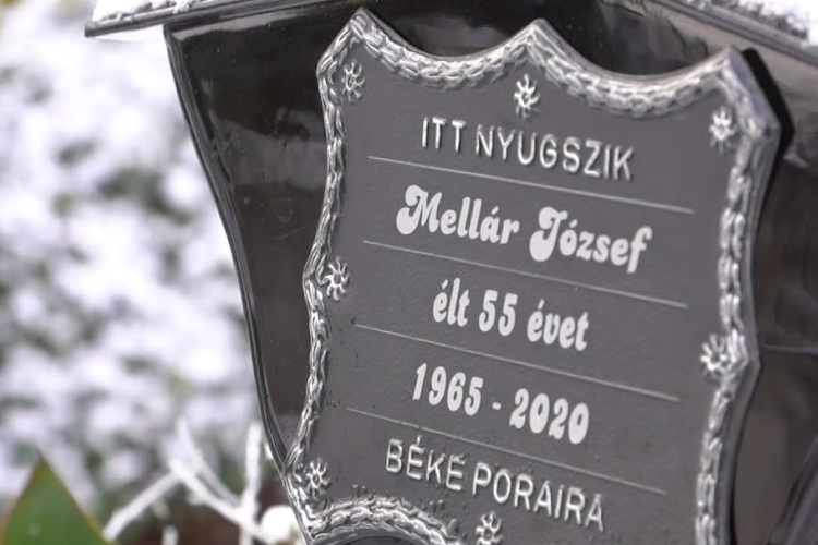 Utolsó útjára kísérték